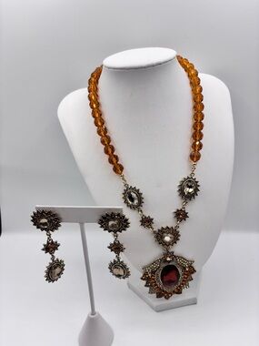 Amber Glass Bead Statement Necklace and Earring Set JP457